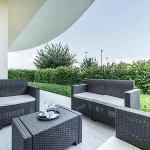 Tigli Apartment